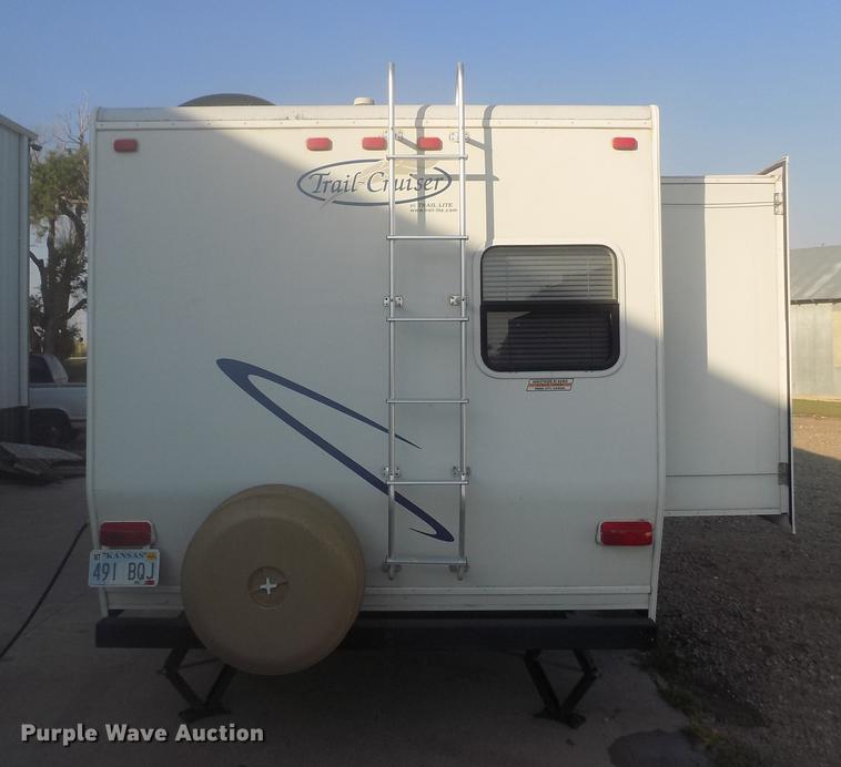 image for item DB9231 2008 R-Vision Trail Cruiser 30BHDS camper