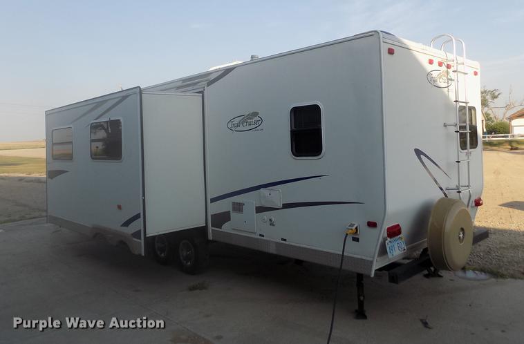 image for item DB9231 2008 R-Vision Trail Cruiser 30BHDS camper