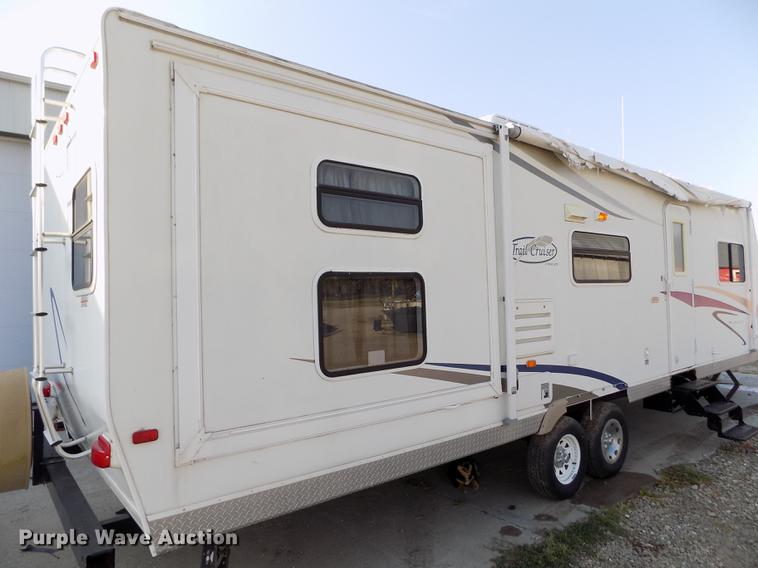 image for item DB9231 2008 R-Vision Trail Cruiser 30BHDS camper