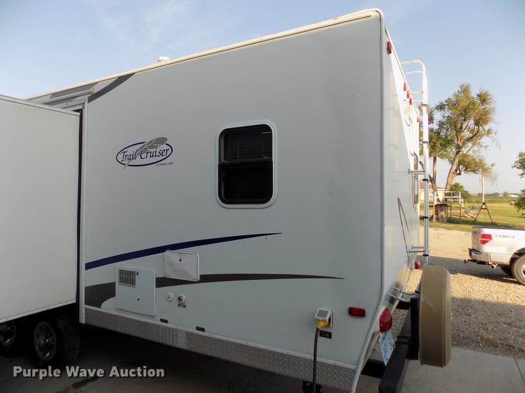 image for item DB9231 2008 R-Vision Trail Cruiser 30BHDS camper