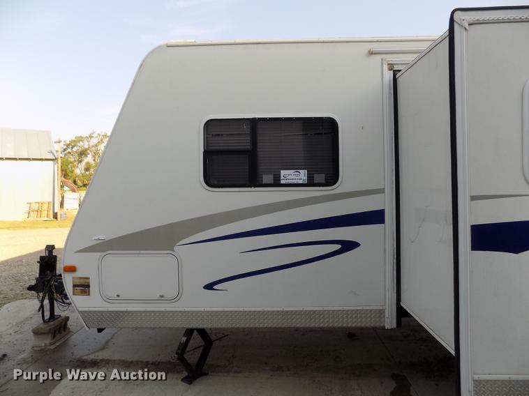 image for item DB9231 2008 R-Vision Trail Cruiser 30BHDS camper