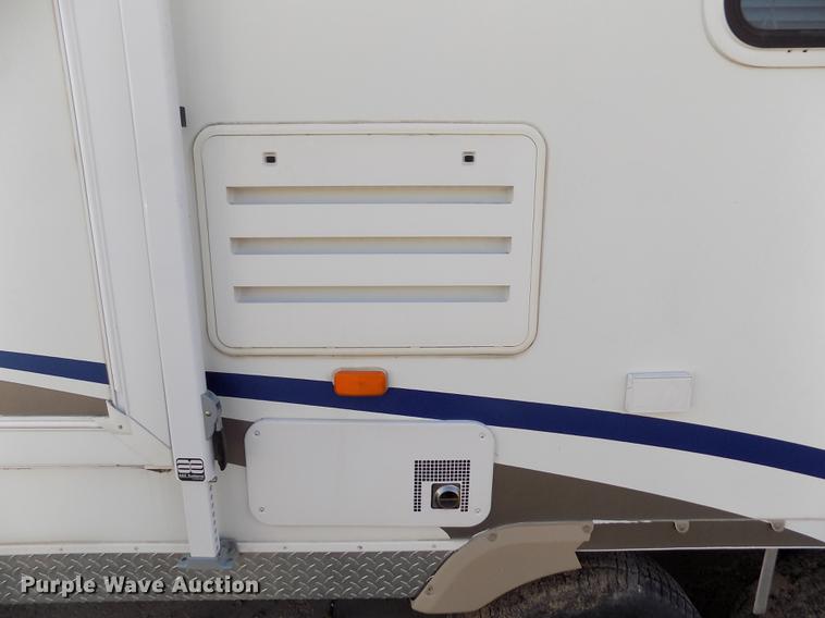 image for item DB9231 2008 R-Vision Trail Cruiser 30BHDS camper