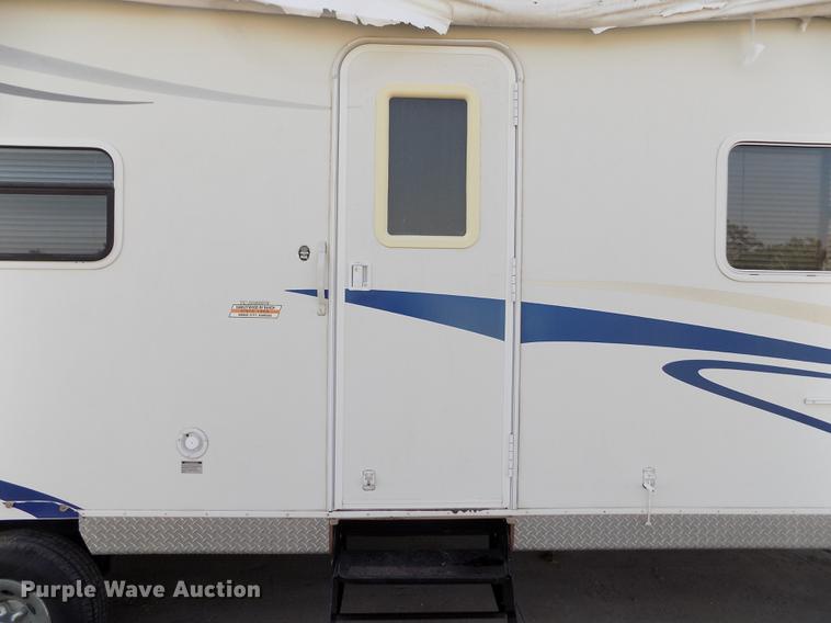 image for item DB9231 2008 R-Vision Trail Cruiser 30BHDS camper