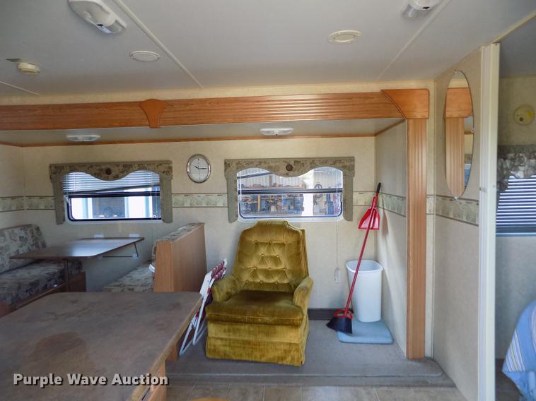 image for item DB9231 2008 R-Vision Trail Cruiser 30BHDS camper