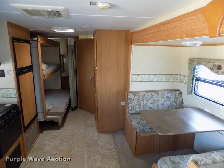 image for item DB9231 2008 R-Vision Trail Cruiser 30BHDS camper