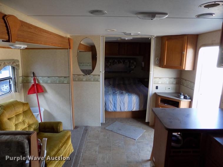 image for item DB9231 2008 R-Vision Trail Cruiser 30BHDS camper