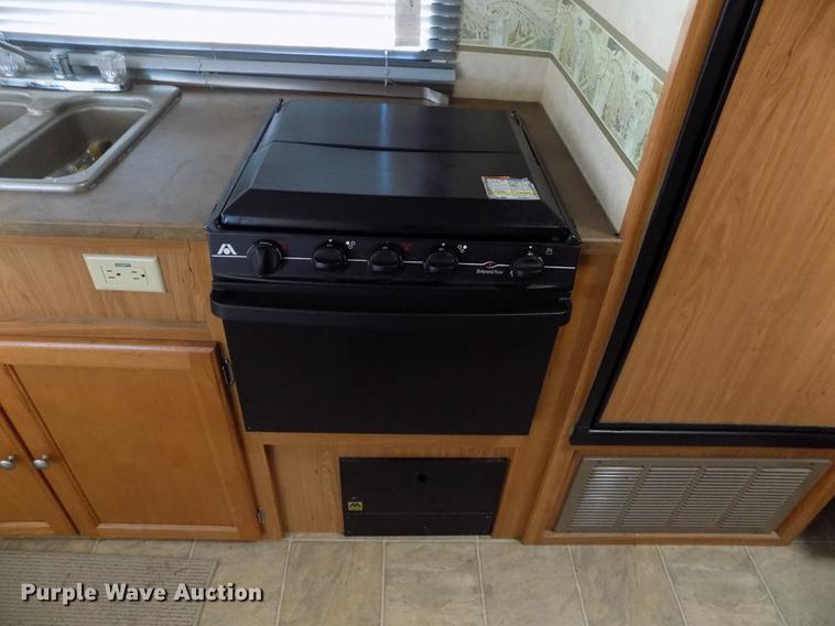 image for item DB9231 2008 R-Vision Trail Cruiser 30BHDS camper