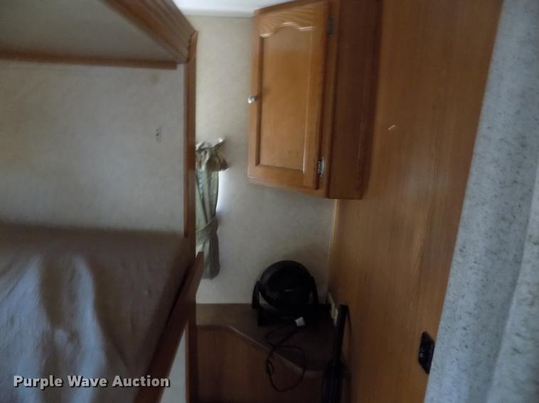 image for item DB9231 2008 R-Vision Trail Cruiser 30BHDS camper