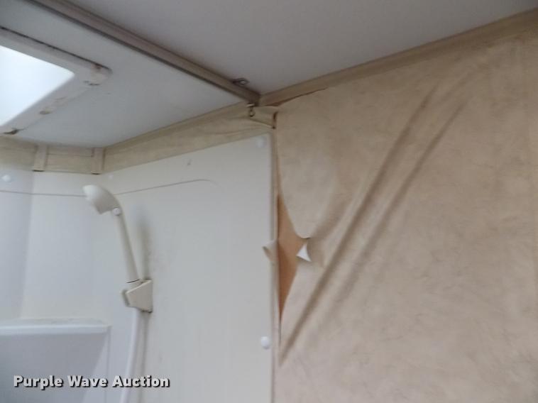 image for item DB9231 2008 R-Vision Trail Cruiser 30BHDS camper