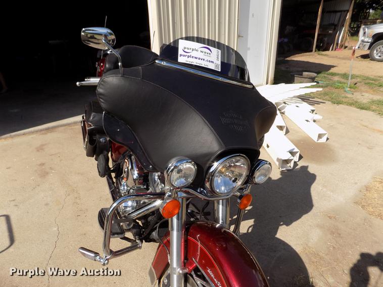 image for item DB9232 2008 Harley Davidson FLHTCU Ultra Classic motorcycle