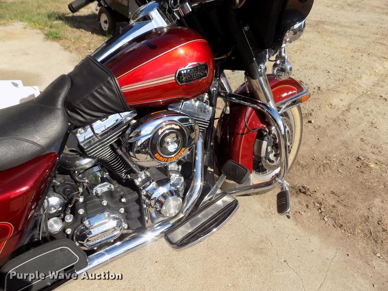 image for item DB9232 2008 Harley Davidson FLHTCU Ultra Classic motorcycle