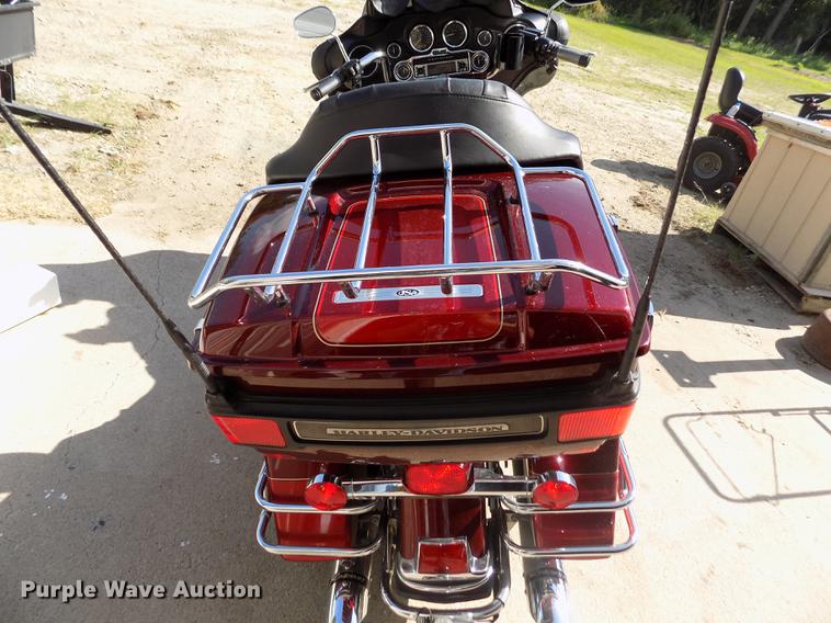 image for item DB9232 2008 Harley Davidson FLHTCU Ultra Classic motorcycle