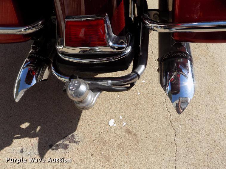 image for item DB9232 2008 Harley Davidson FLHTCU Ultra Classic motorcycle