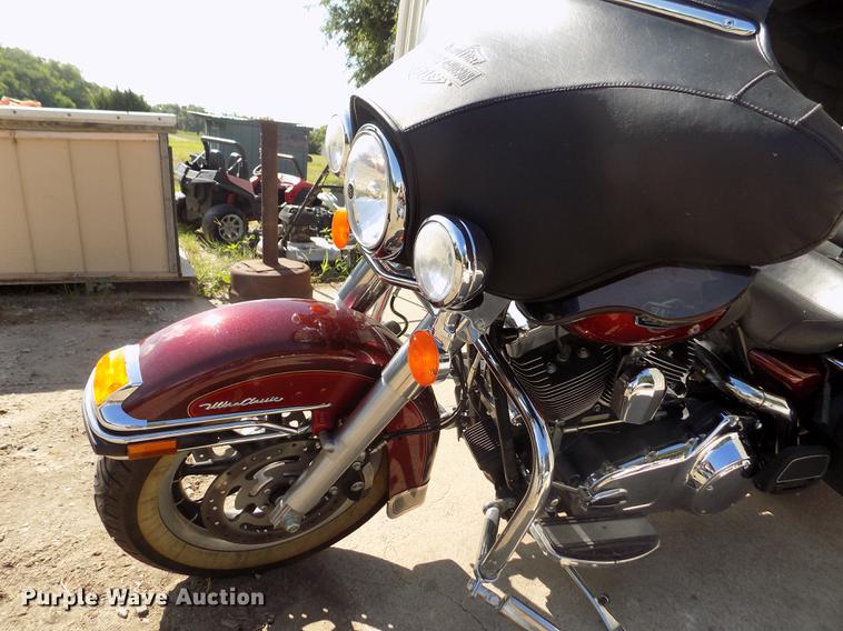 image for item DB9232 2008 Harley Davidson FLHTCU Ultra Classic motorcycle