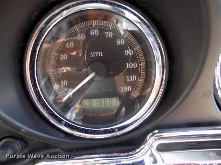 image for item DB9232 2008 Harley Davidson FLHTCU Ultra Classic motorcycle