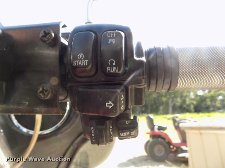 image for item DB9232 2008 Harley Davidson FLHTCU Ultra Classic motorcycle