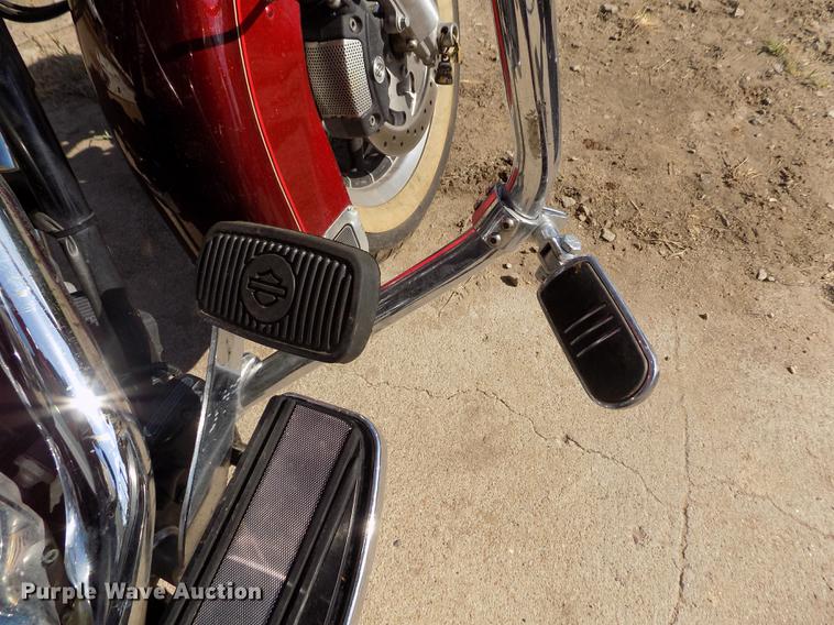 image for item DB9232 2008 Harley Davidson FLHTCU Ultra Classic motorcycle