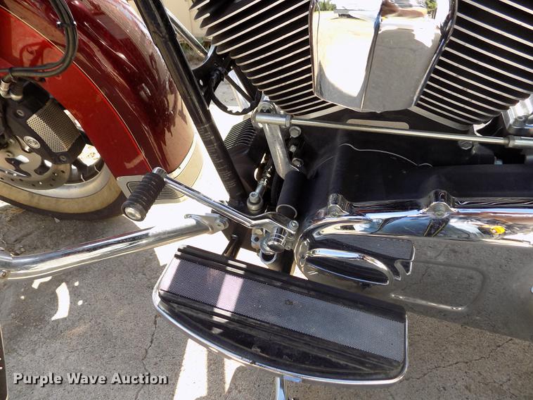 image for item DB9232 2008 Harley Davidson FLHTCU Ultra Classic motorcycle