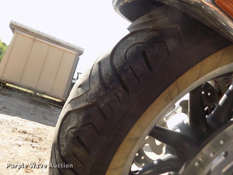 image for item DB9232 2008 Harley Davidson FLHTCU Ultra Classic motorcycle