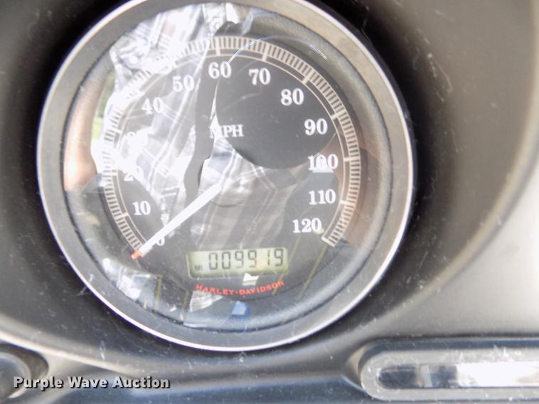 image for item DB9233 2008 Harley Davidson FLHTCU Ultra Classic motorcycle