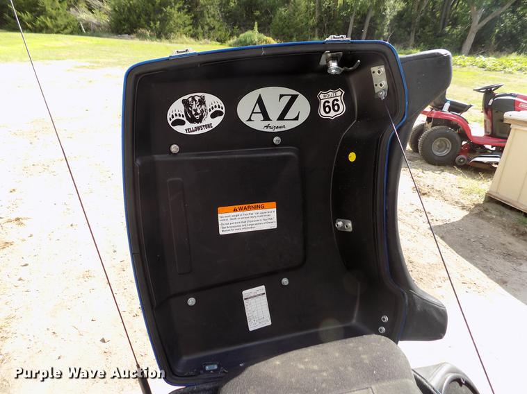 image for item DB9233 2008 Harley Davidson FLHTCU Ultra Classic motorcycle