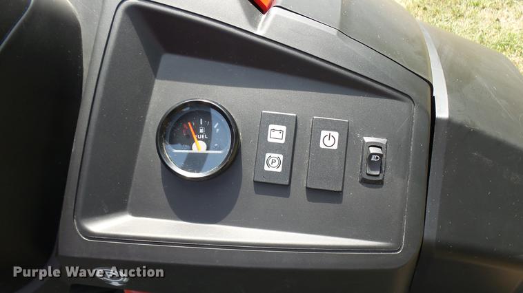 image for item DB9305 2017 Raven MPV-7100 utility vehicle