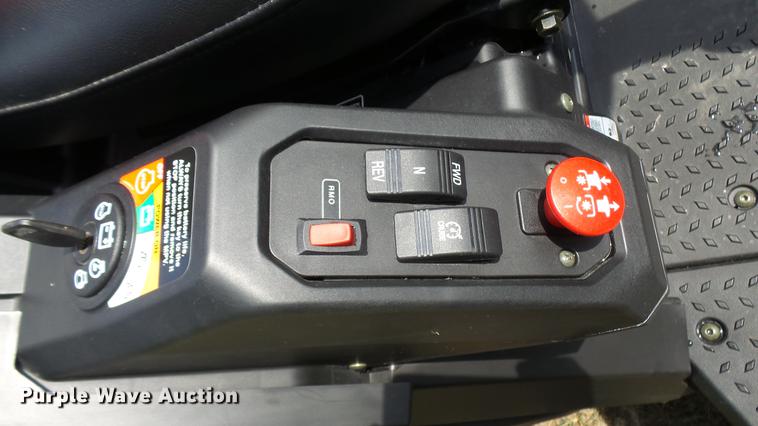 image for item DB9305 2017 Raven MPV-7100 utility vehicle