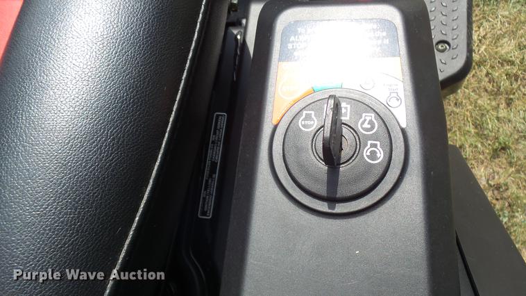 image for item DB9305 2017 Raven MPV-7100 utility vehicle