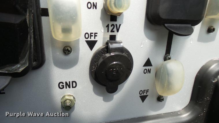 image for item DB9305 2017 Raven MPV-7100 utility vehicle