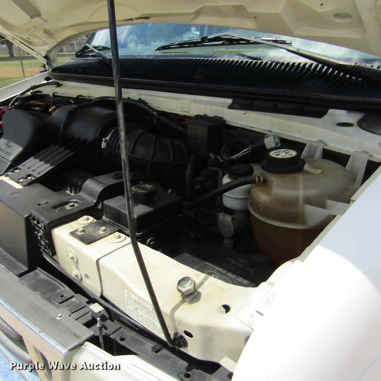 image for item DD2677 2006 Ford E350 Super Duty van