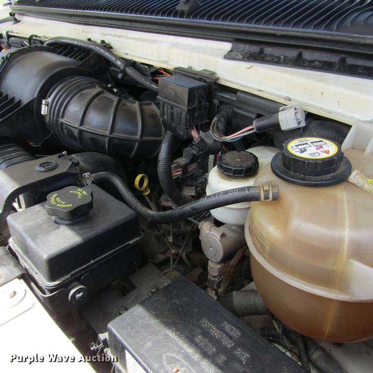 image for item DD2677 2006 Ford E350 Super Duty van