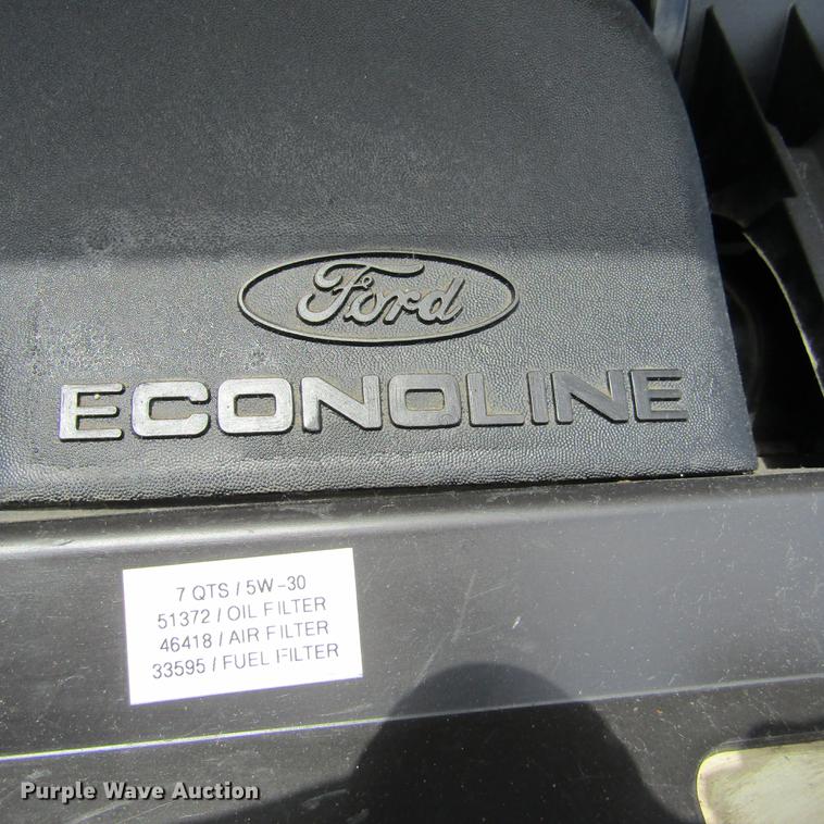 image for item DD2677 2006 Ford E350 Super Duty van