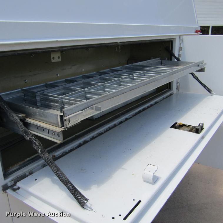 image for item DD2677 2006 Ford E350 Super Duty van