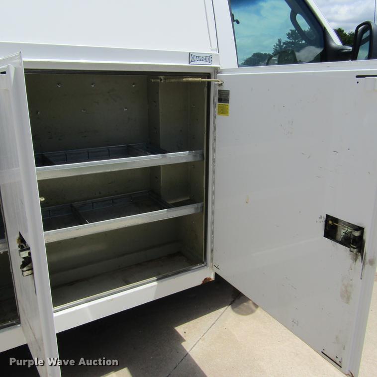 image for item DD2677 2006 Ford E350 Super Duty van