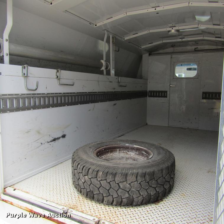 image for item DD2677 2006 Ford E350 Super Duty van