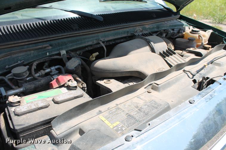 image for item DD5261 2010 Ford E350 Super Duty van