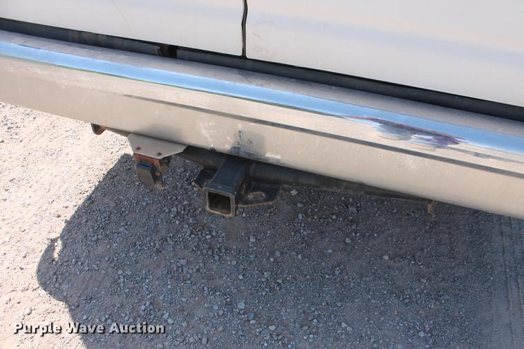 image for item DD5261 2010 Ford E350 Super Duty van