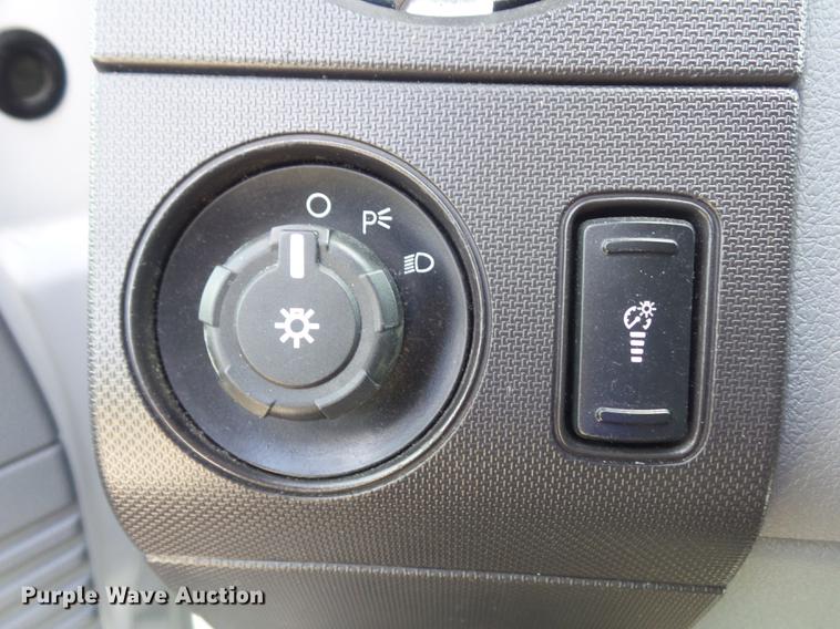 image for item DD7244 2011 Ford F450 Super Duty XLT truck cab and chassis