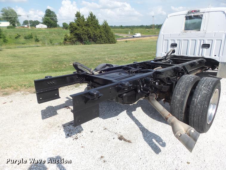 image for item DD7244 2011 Ford F450 Super Duty XLT truck cab and chassis