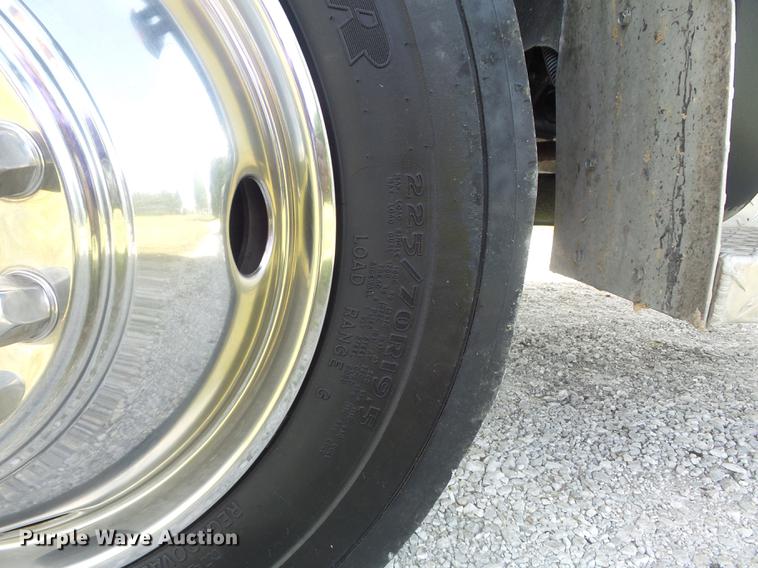 image for item DD7244 2011 Ford F450 Super Duty XLT truck cab and chassis