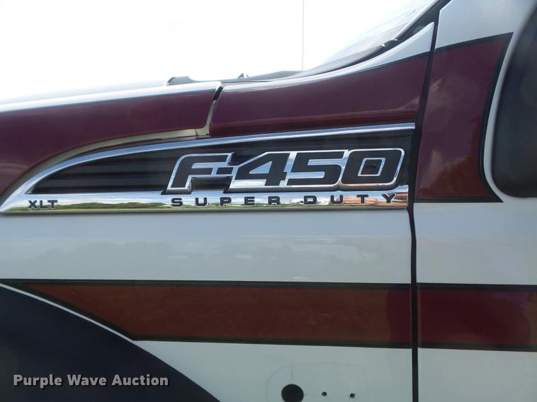 image for item DD7244 2011 Ford F450 Super Duty XLT truck cab and chassis