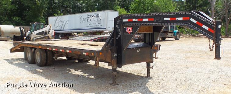 image for item DD7266 2011 PJ Trailers FD252 equipment trailer