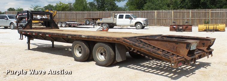 image for item DD7266 2011 PJ Trailers FD252 equipment trailer