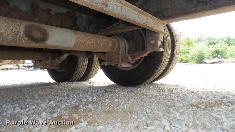 image for item DD7266 2011 PJ Trailers FD252 equipment trailer