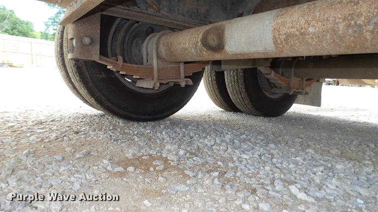 image for item DD7266 2011 PJ Trailers FD252 equipment trailer