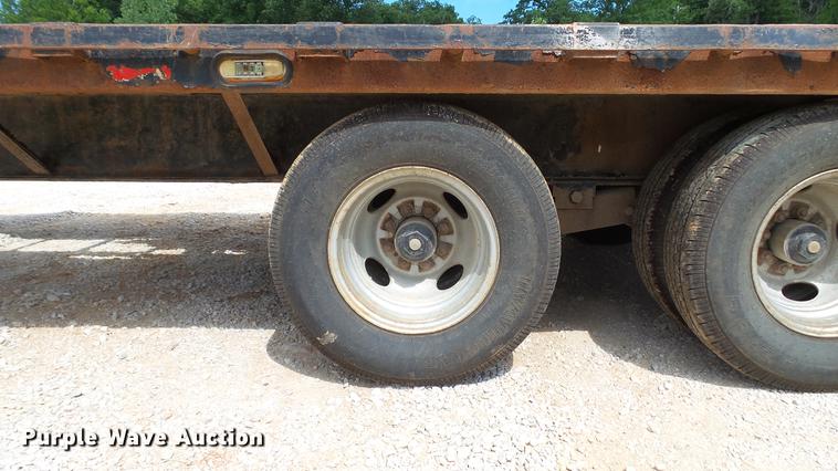 image for item DD7266 2011 PJ Trailers FD252 equipment trailer