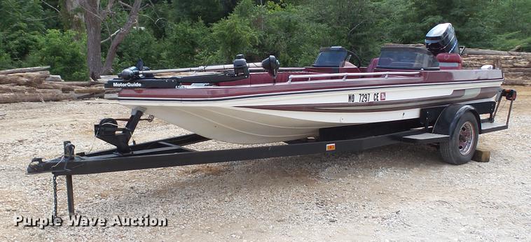image for item DD7268 1979 Ranger 7750 boat