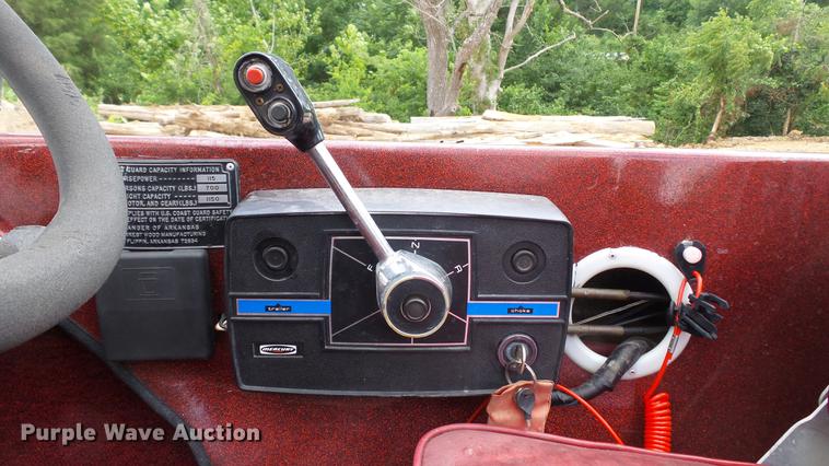 image for item DD7268 1979 Ranger 7750 boat