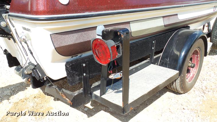 image for item DD7268 1979 Ranger 7750 boat
