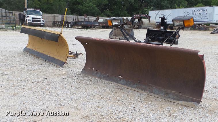 image for item DD7269 (2) snow plows